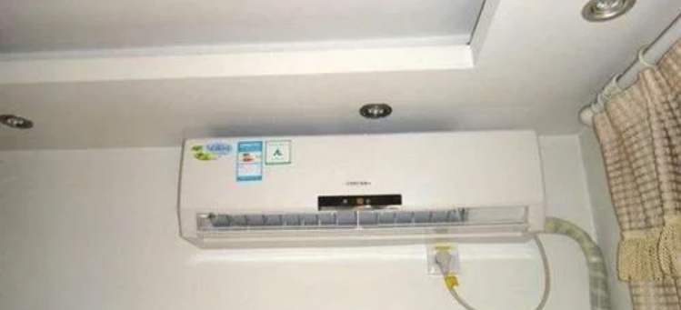 空調風管機